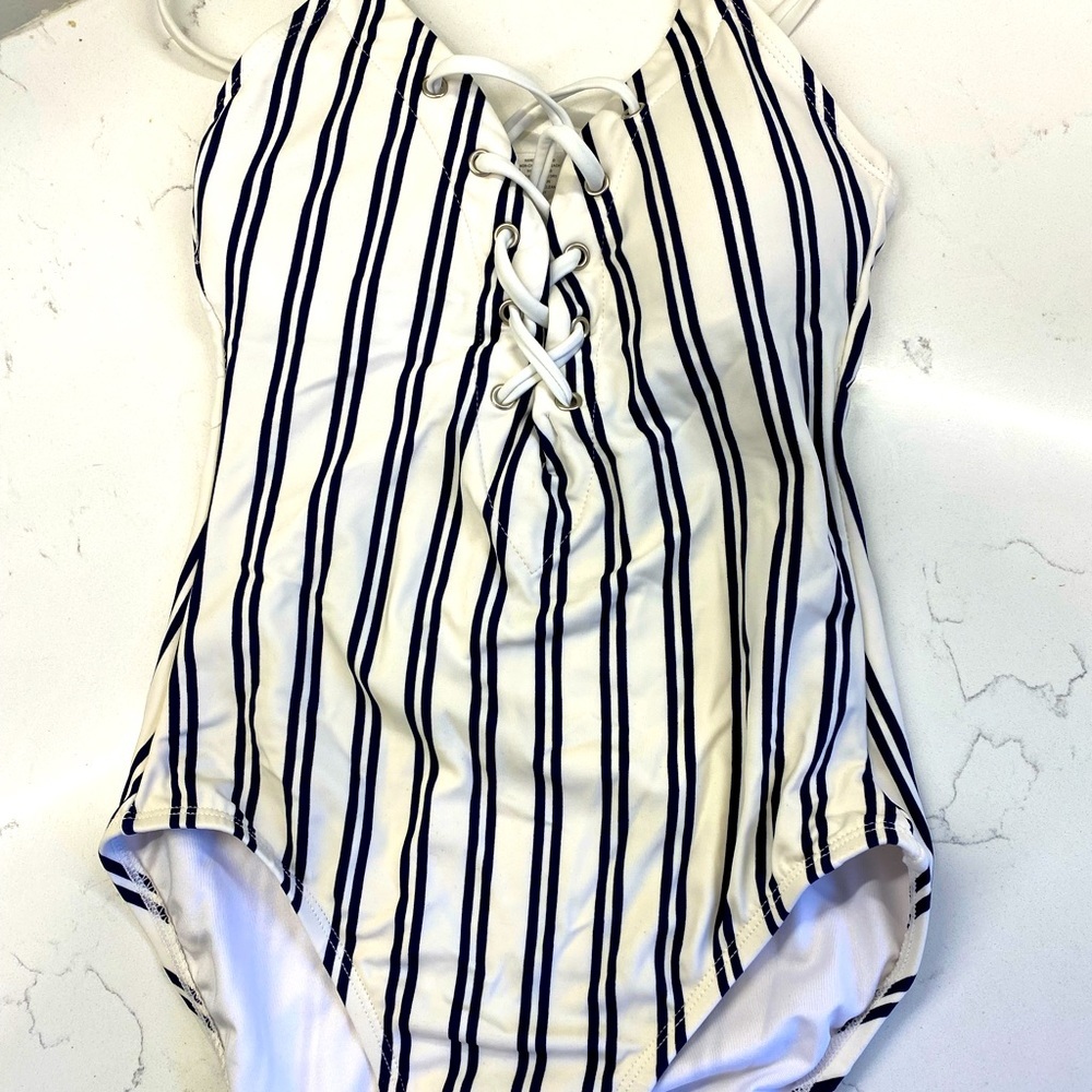 NAUTICA Womens Size Small ONE PIECE Bathing suit Swim